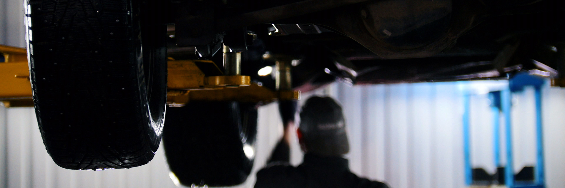 中古の自動車整備機器工具の専門店